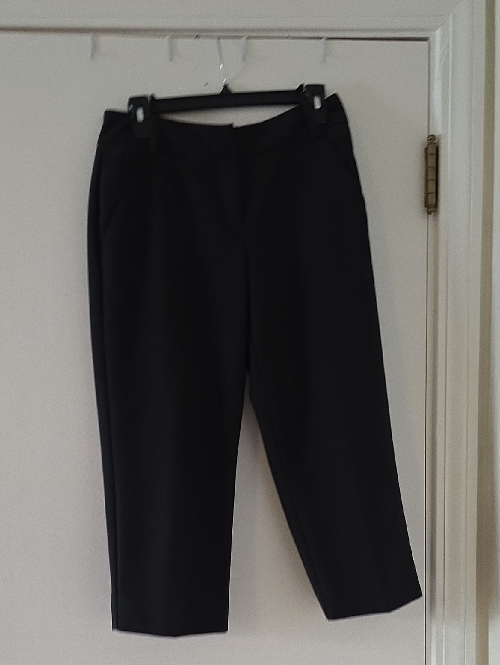 Worthington Black Cropped Trouser Pants